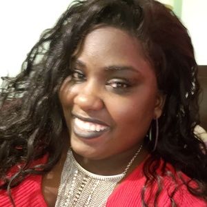 Meet your Posher, Aly